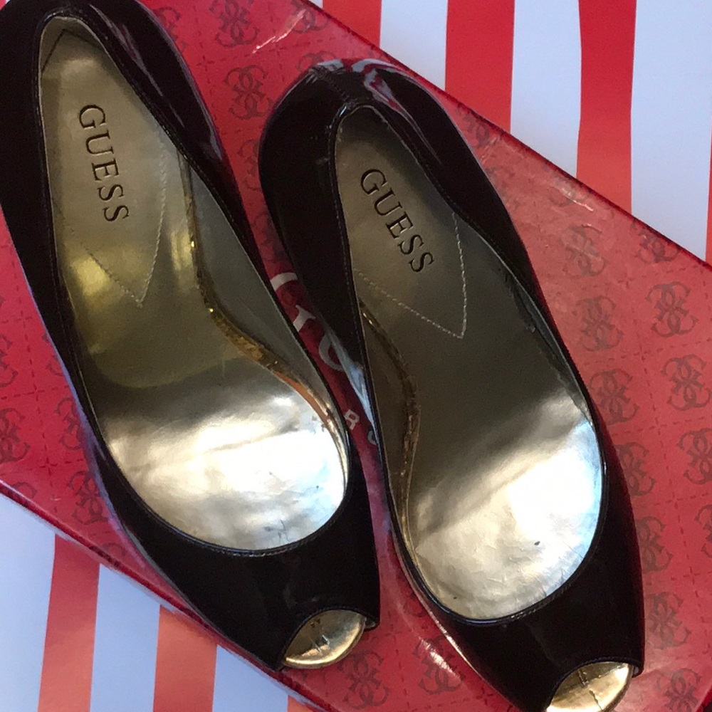 Guess brown and gold heels